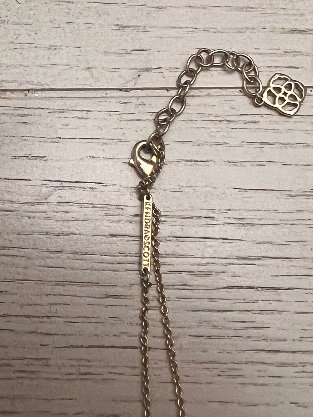 Kendra Scott Elisa Gold Necklace with Turquoise Oval Pendant - Picture 3 of 3